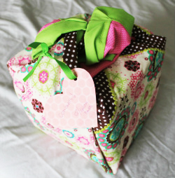 Kit's Crafts - Baby Shower Wrap
